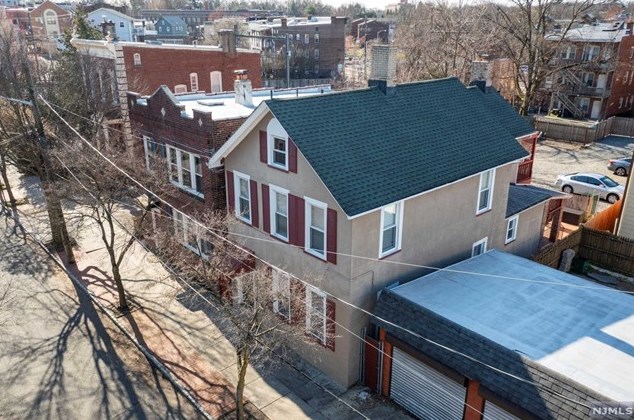 32 Grant St, Montclair, NJ 07042-4810