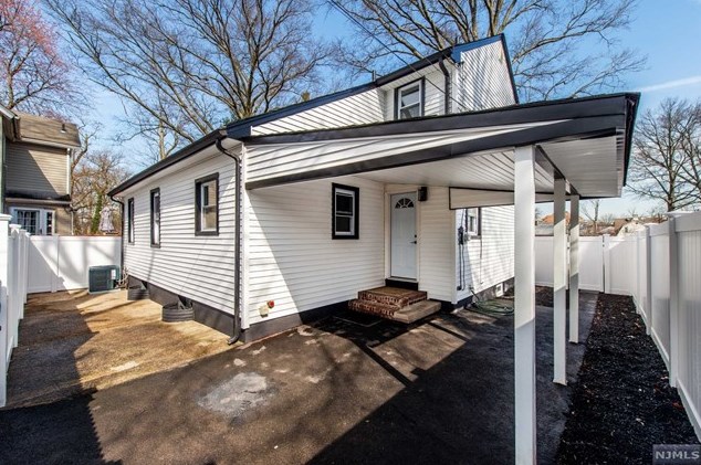 79 Bogert St, Teaneck, NJ 07666