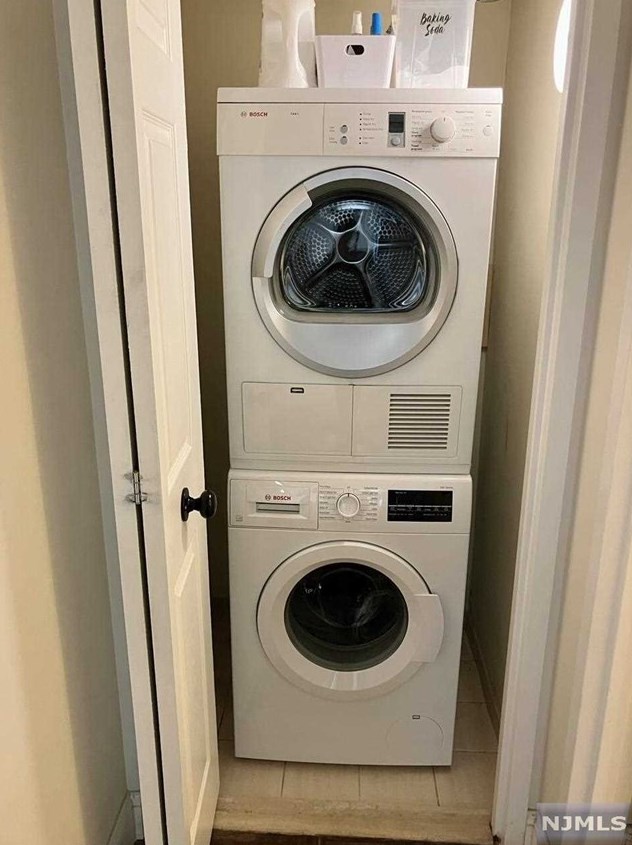 1265 15th St, West Fort Lee NJ  07024-1947 exterior