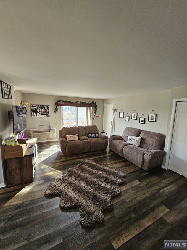 688 Union Ave #e4, Belleville, NJ 07109