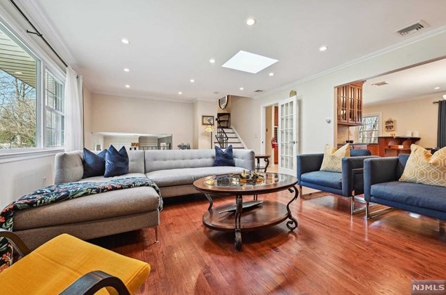 58 Gilmore Ave, Cresskill NJ  07626-1120 exterior