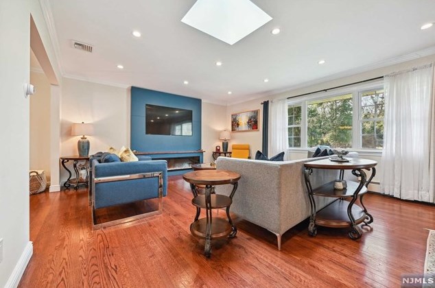 58 Gilmore Ave, Cresskill NJ  07626-1120 exterior