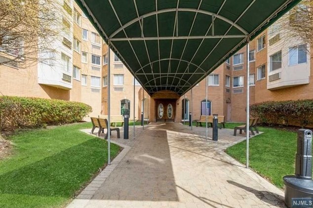 290 Anderson St #5n, Hackensack, NJ 07601