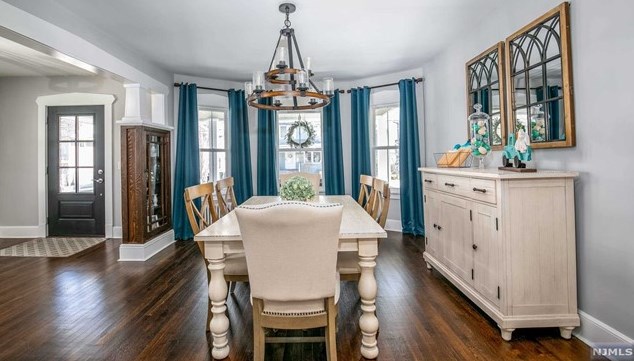 14 Courier Pl, Rutherford NJ  07070-1102 exterior