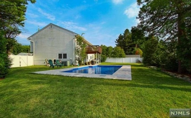166 Forest Ave, Westwood, NJ 07675