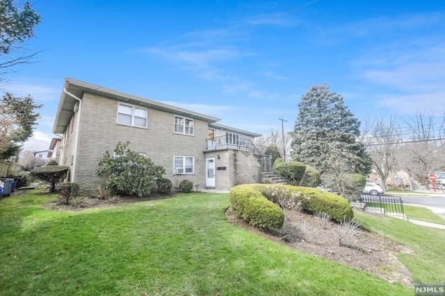 470 Palisades Blvd, West Fort Lee, NJ 07024