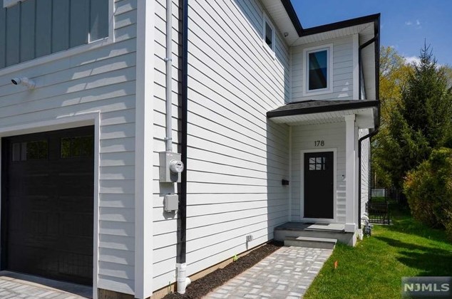 178 Tenafly Rd, Tenafly, NJ 07670