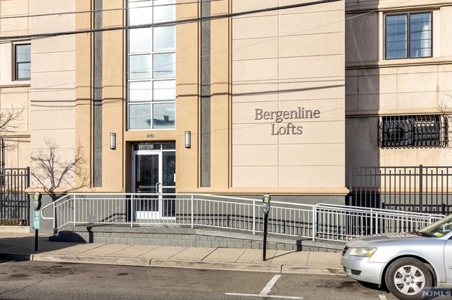 3100 Bergenline Ave #207, Union City, NJ 07087