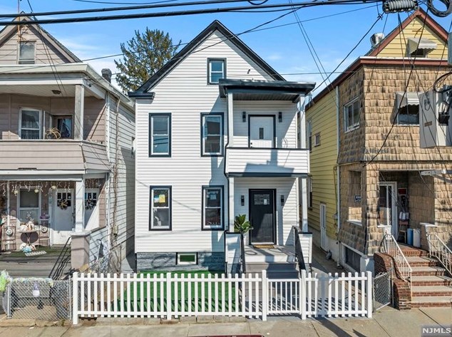 59 Van Winkle Ave, Outwater, NJ 07026