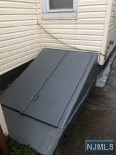 322 Hawthorne St, Orange NJ 07050-2813 exterior