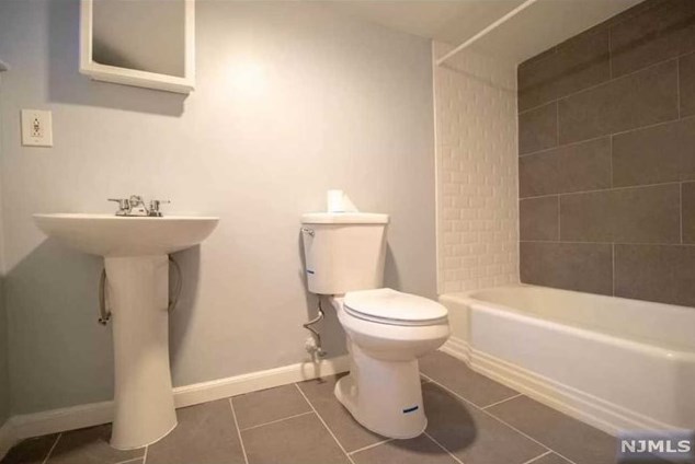 693 Chestnut St, Kearny NJ 07032-3014 exterior