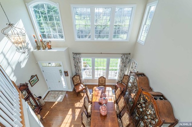 45 Schindler Way, Fairfield NJ  07004-2137 exterior