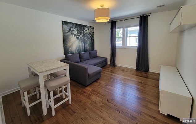 448 Lawton Ave #floor 2, Cliffside Park, NJ 07010