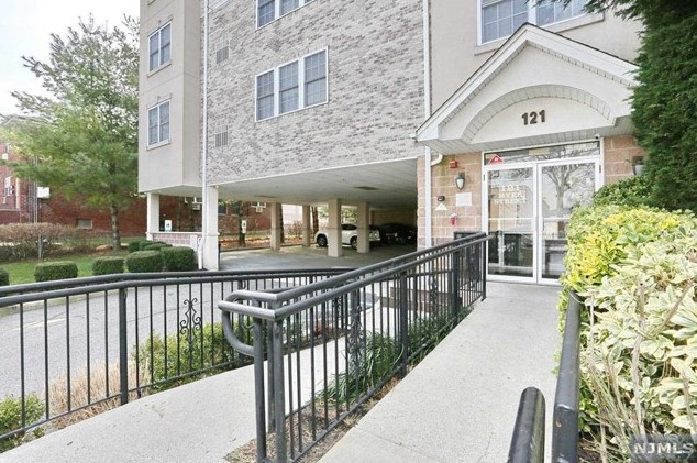 121 Myer St #203, Hackensack, NJ 07601