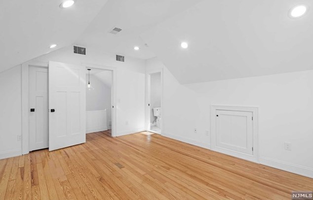 21 Raymond Ave, Rutherford NJ  07070-1131 exterior