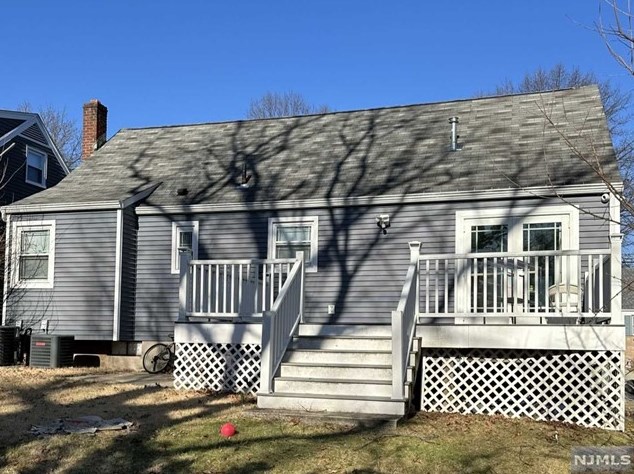 129 Orchard Pl, Maywood, NJ 07607