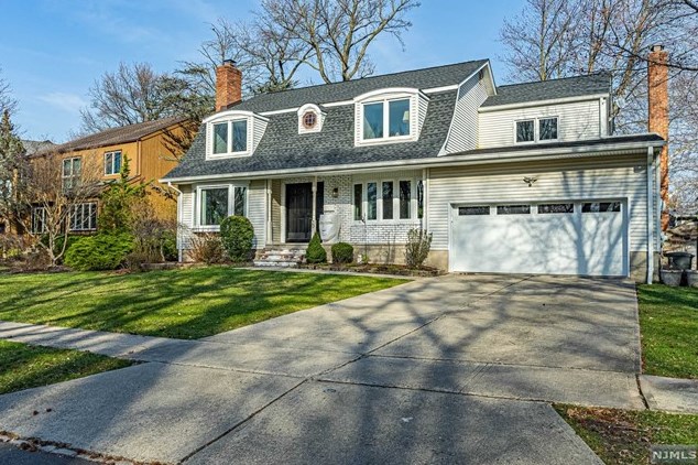 70 Eastbrook Dr, River Edge, NJ 07661