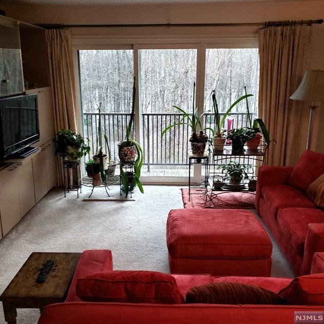 212 Robertson Way, Lincoln Park NJ  07035-1854 exterior