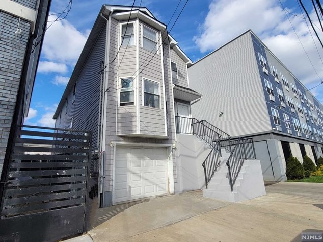 201-203 12th Ave, Paterson, NJ 07501