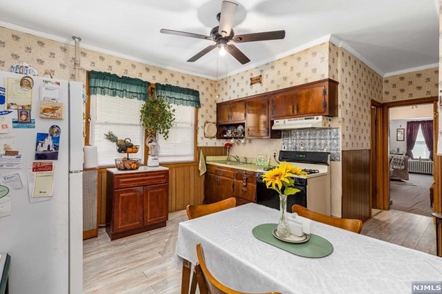 165 Devon St, Kearny NJ 07032-2423 exterior