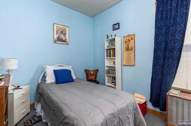 165 Devon St, Kearny NJ 07032-2423 exterior