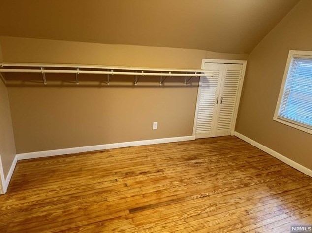 298 1/2 N 5th St, Newark, NJ 07107
