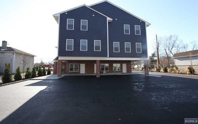 9 Hamburg Turnpike #7, Pompton Falls, NJ 07442