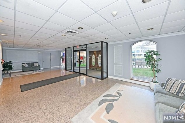 290 Anderson St #3l, Hackensack, NJ 07601