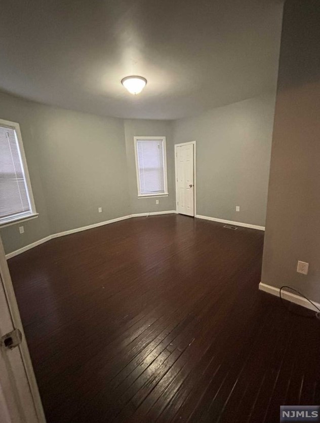720 22nd St, Paterson NJ  07504-2235 exterior
