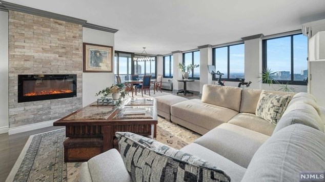 300 Winston Dr #1503, Cliffside Park, NJ 07010