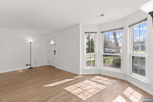 67 Orange Ave, Newark, NJ 07103-3085