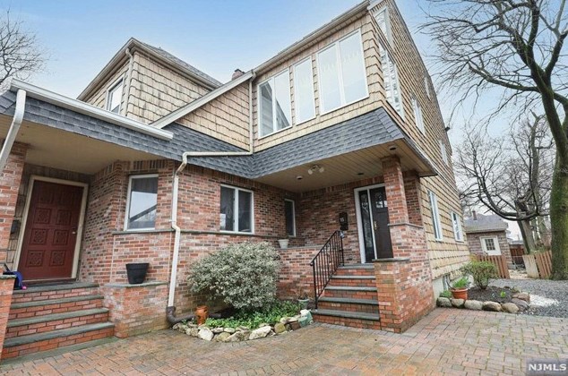 15 Orchard Ave #a, Emerson, NJ 07630