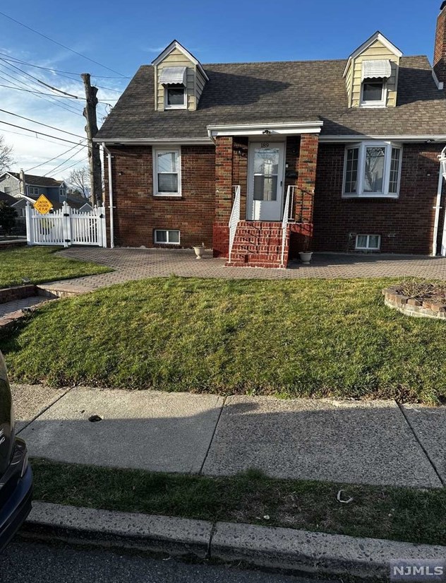 189 South St, Saddle Brook, NJ 07663-5455