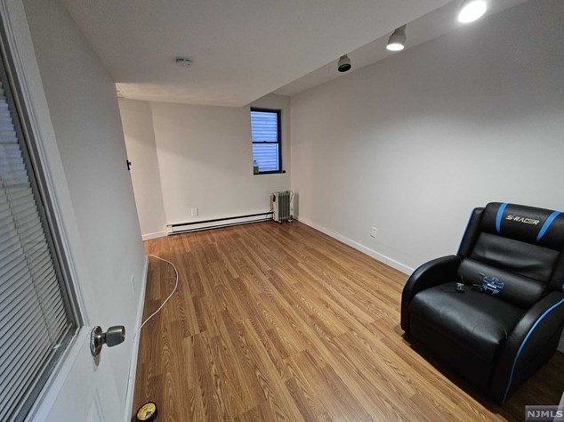 13 Beverly Pl, Edgewater NJ  07020-1303 exterior