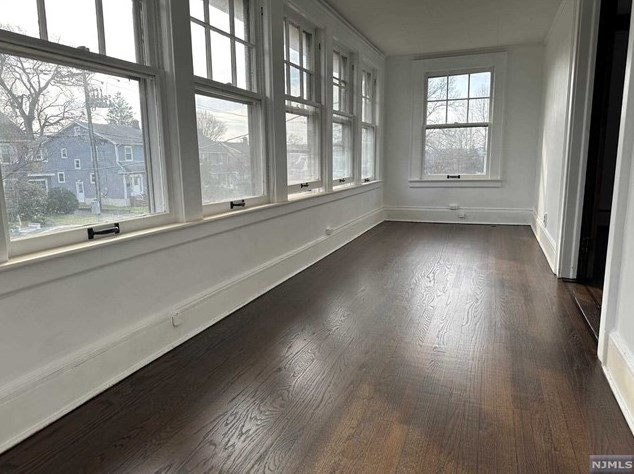 402 Park Ave, Rutherford NJ  07070-2661 exterior