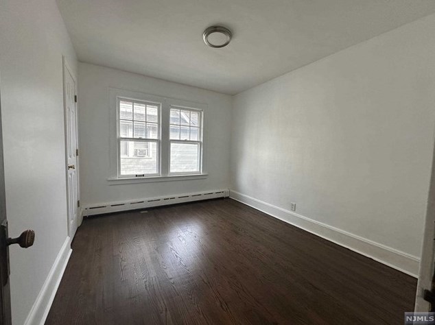 402 Park Ave, Rutherford, NJ 07070