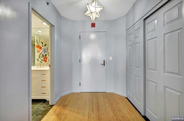 900 Palisade Ave #9b, West Fort Lee, NJ 07024