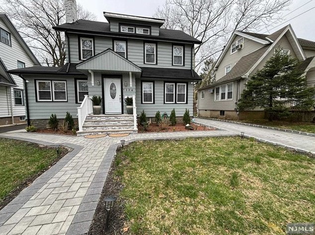 134 Griggs Ave, Teaneck, NJ 07666