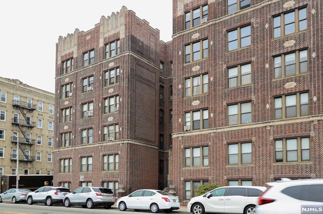 883 Boulevard E #1c, Union City, NJ