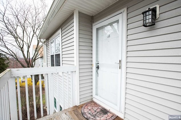 13 Squire Ct #13, Englewood, NJ 07631