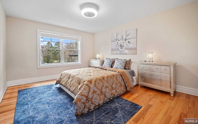 203 Marcotte Ln, Bergenfield NJ  07621-3212 exterior