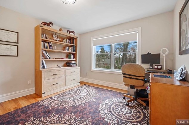 203 Marcotte Ln, Bergenfield NJ  07621-3212 exterior