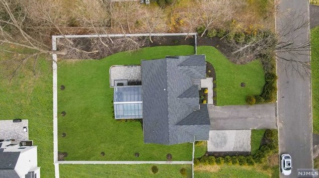 203 Marcotte Ln, Bergenfield NJ  07621-3212 exterior