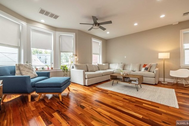 12 Frink St, Montclair, NJ 07042