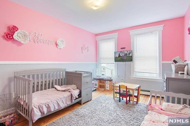 91 Eaton Pl, East Orange NJ  07017-5127 exterior