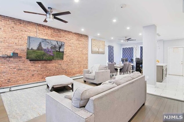 91 Eaton Pl, East Orange NJ  07017-5127 exterior