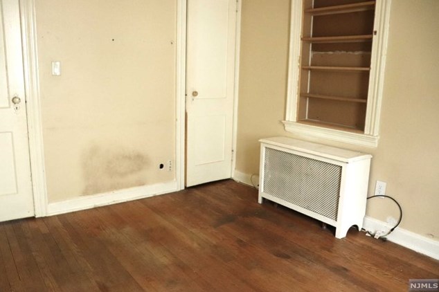 23 Cedar Ln, Chatham Township NJ 07928-1150 exterior