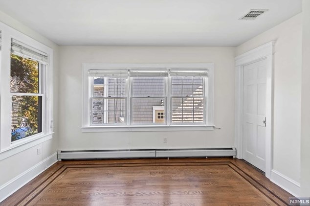 66 Crescent Ave, Cliffside Park, NJ 07010