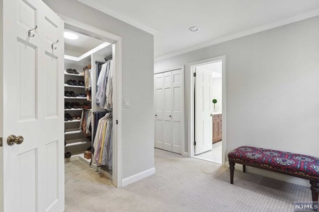 28 Greenview Way, Montclair NJ 07043-2531 exterior