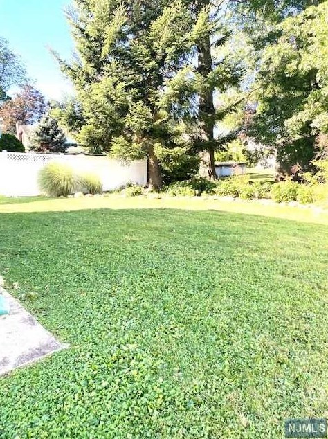 394 Lincoln Ave #1, Paterson, NJ 07506